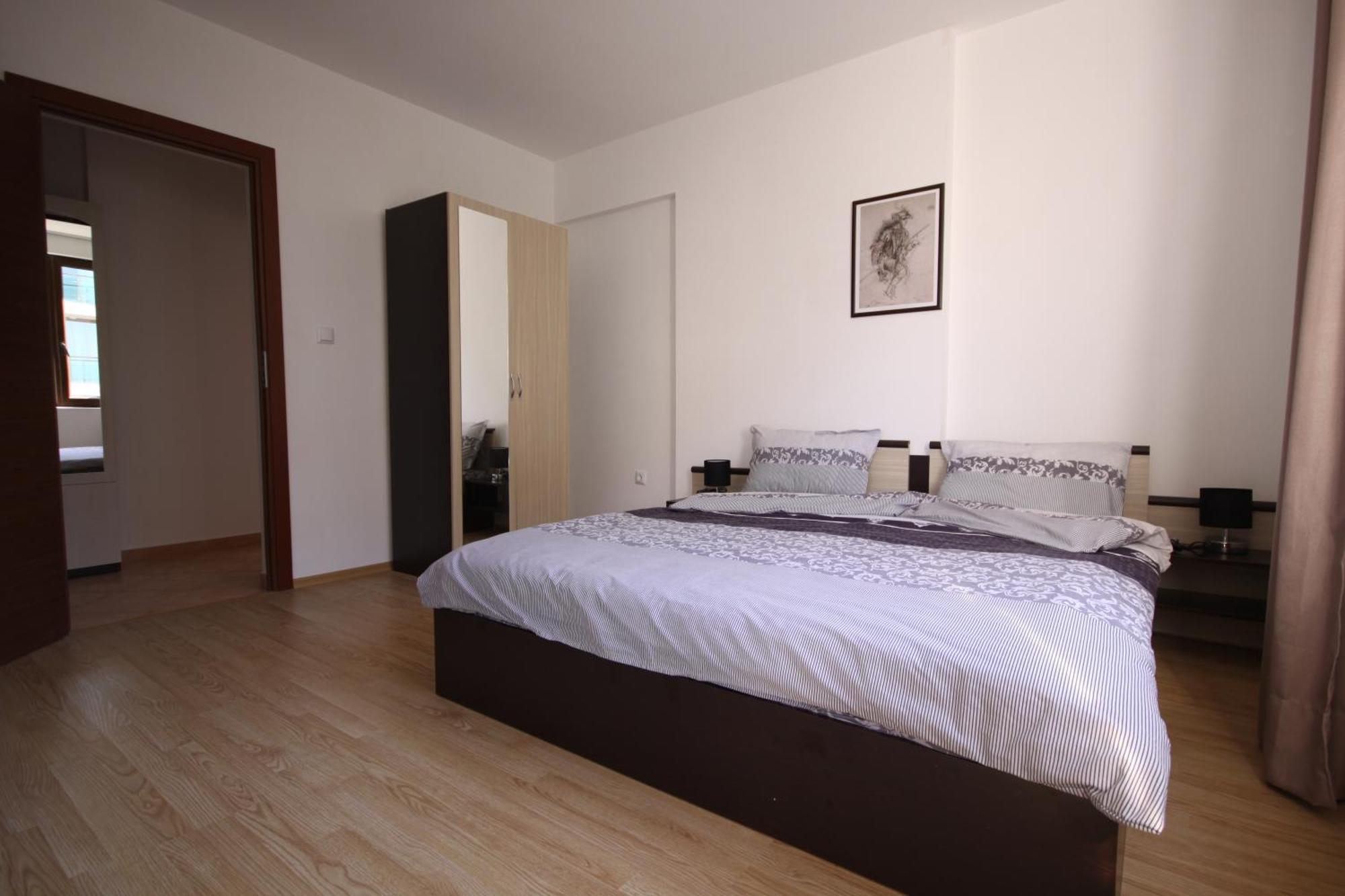 Golden Dunes Primorsko Apartments Rum bild