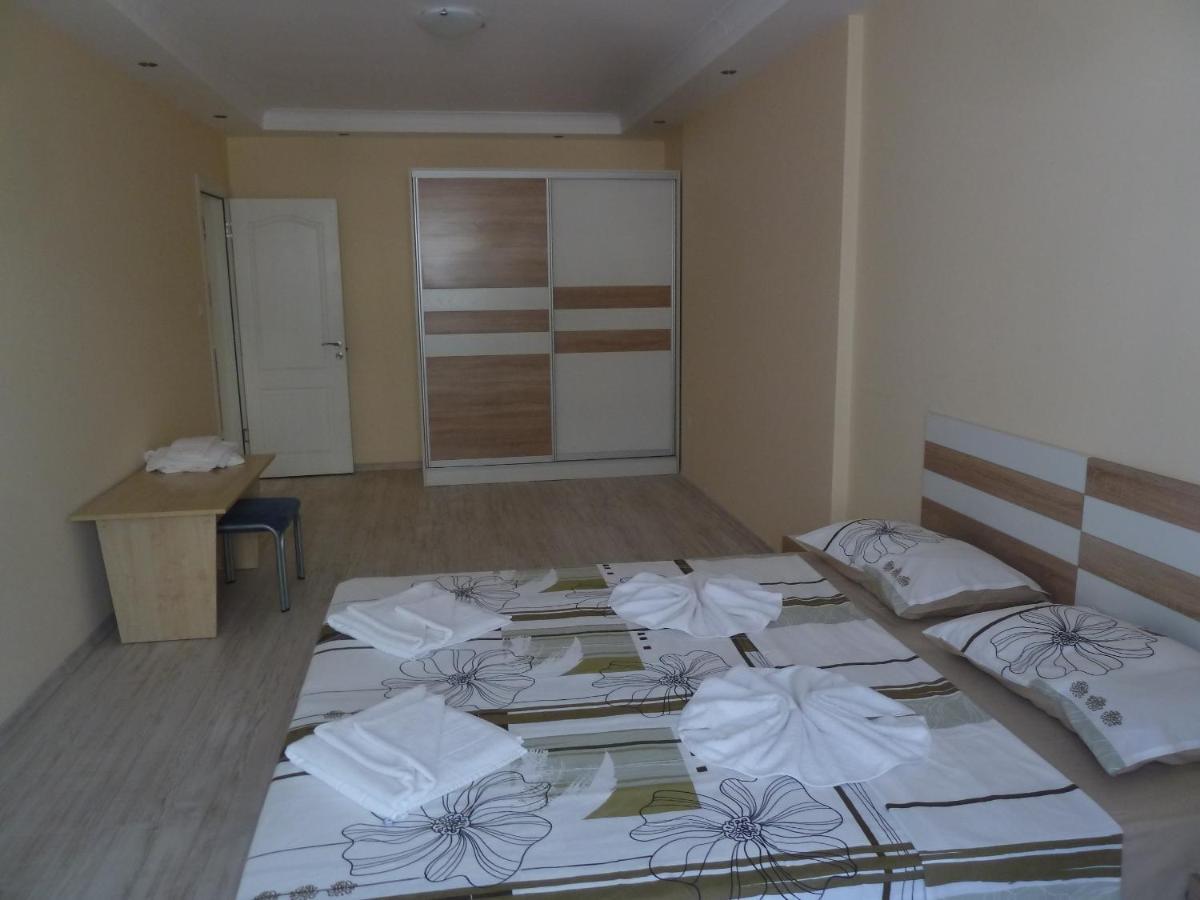 Golden Dunes Primorsko Apartments Rum bild