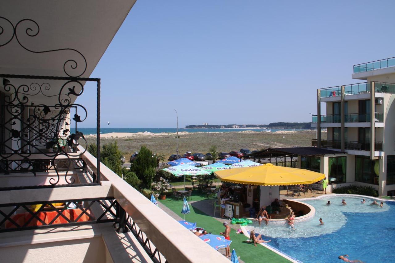 Golden Dunes Primorsko Apartments Rum bild