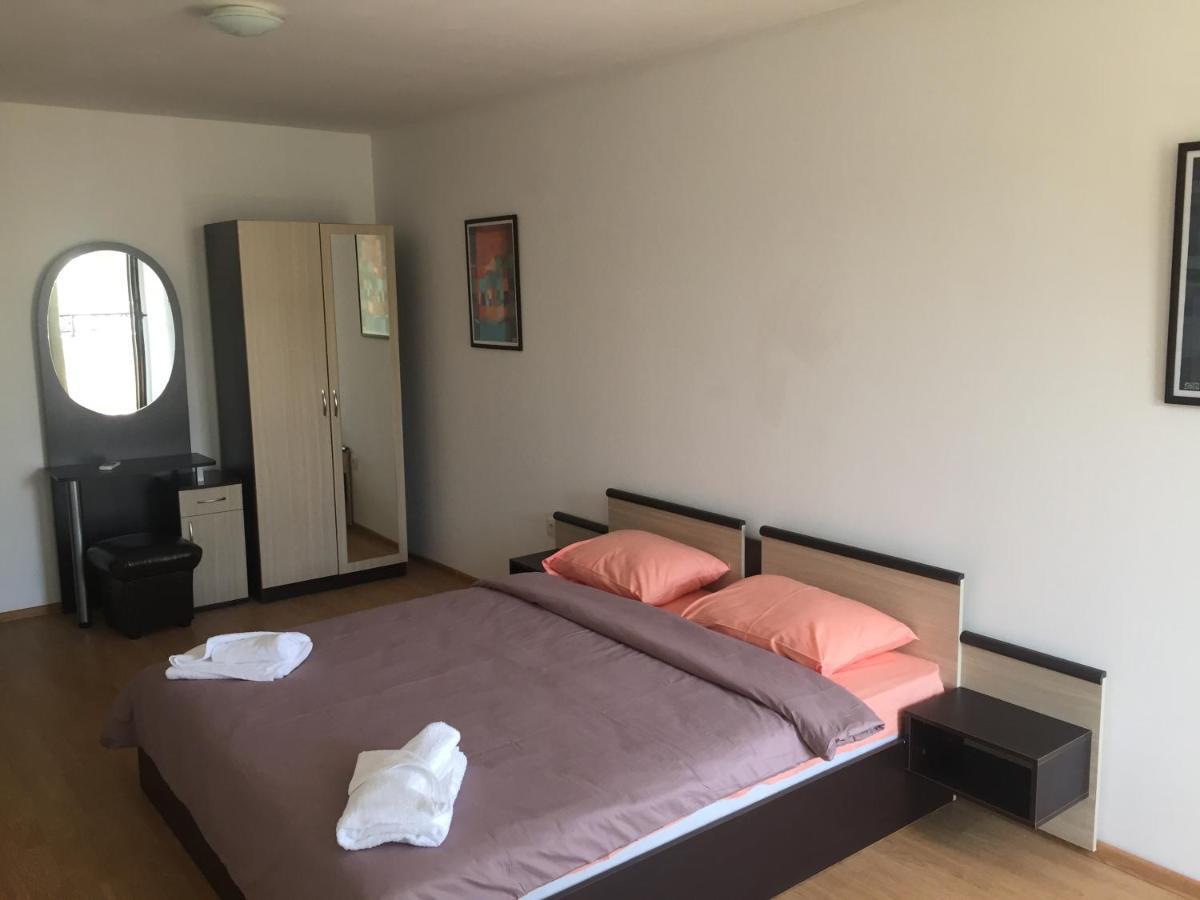 Golden Dunes Primorsko Apartments Rum bild