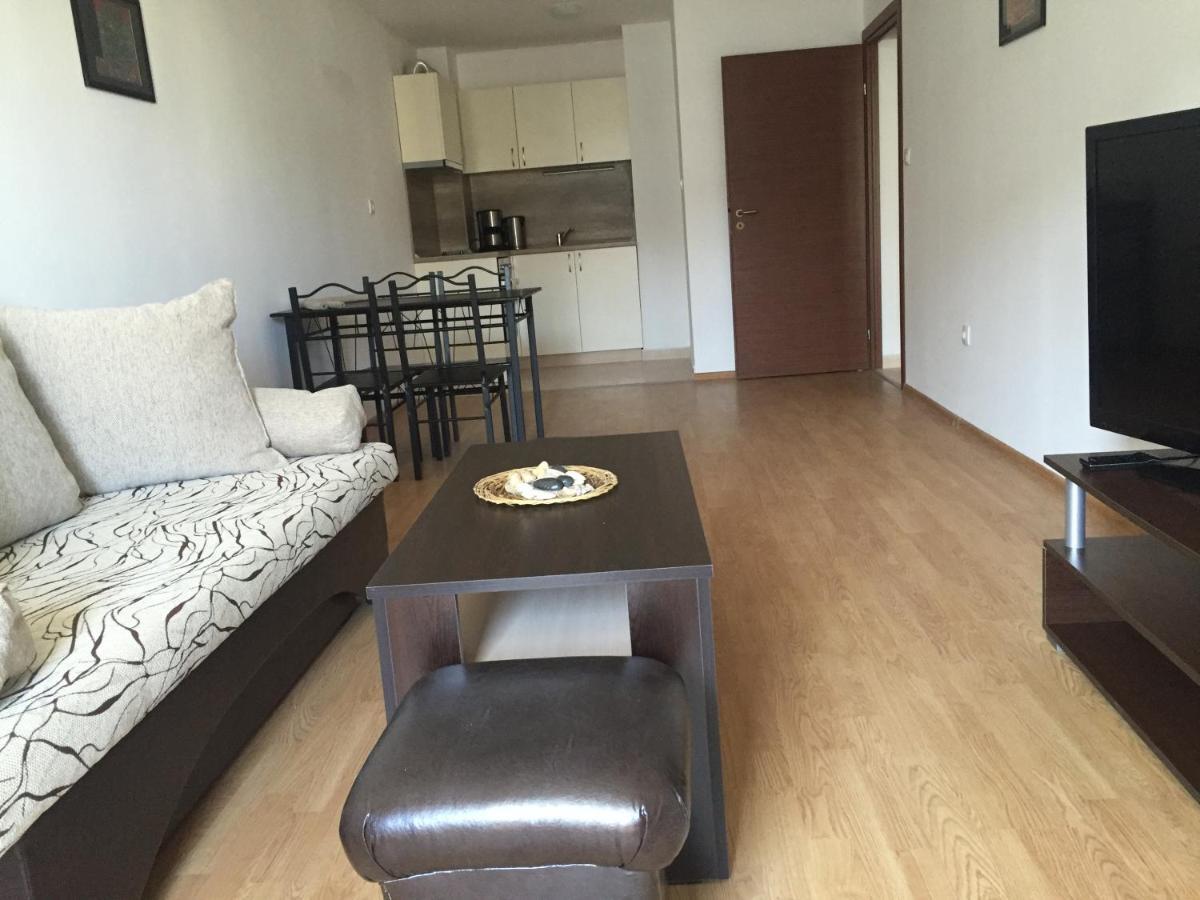 Golden Dunes Primorsko Apartments Rum bild